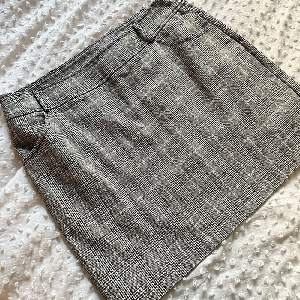 Black and White Plaid Skirt